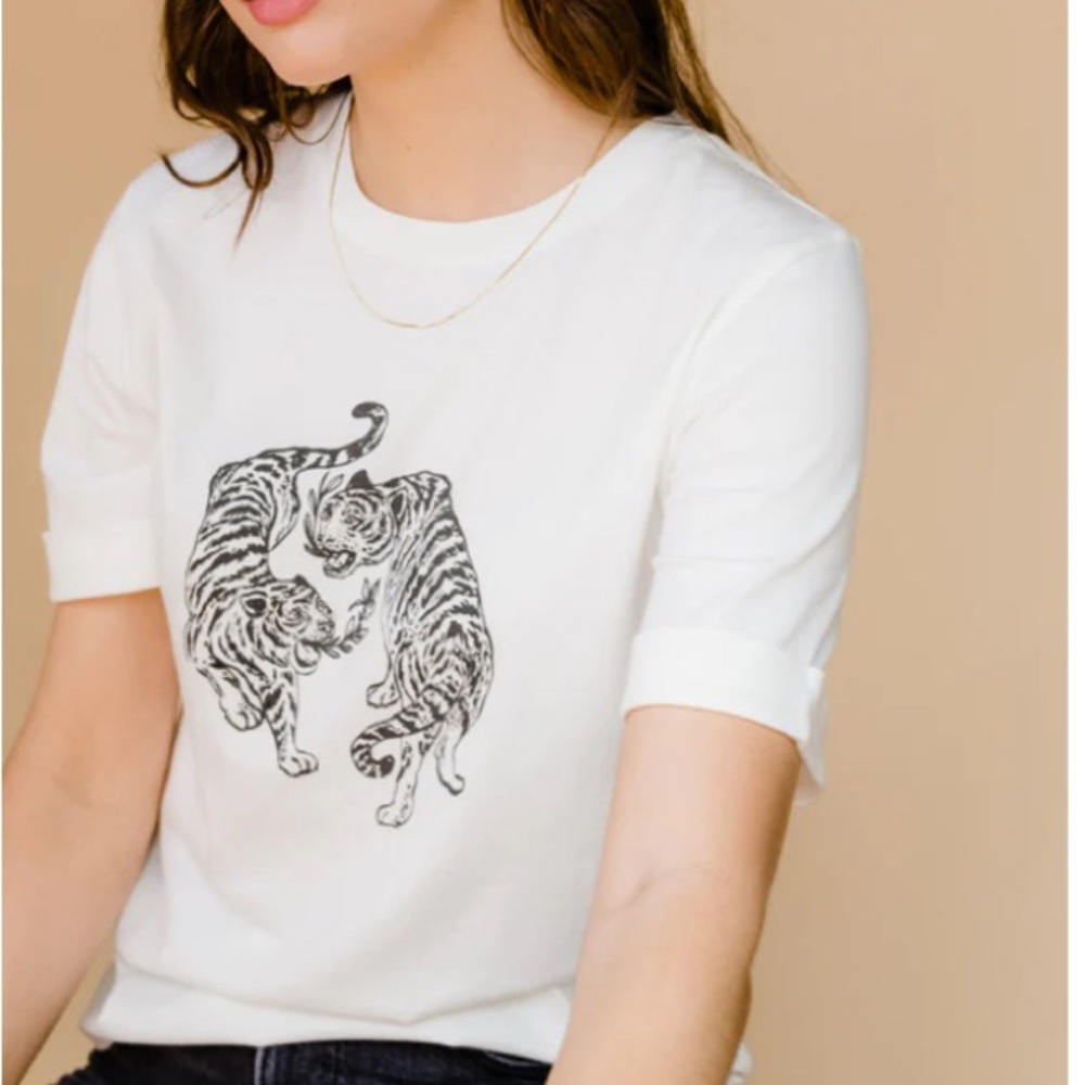 Able clothing Gloria T shirt.